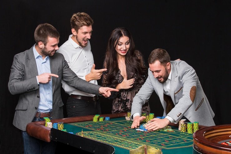 Permainan Teen Patti dengan dealer langsung